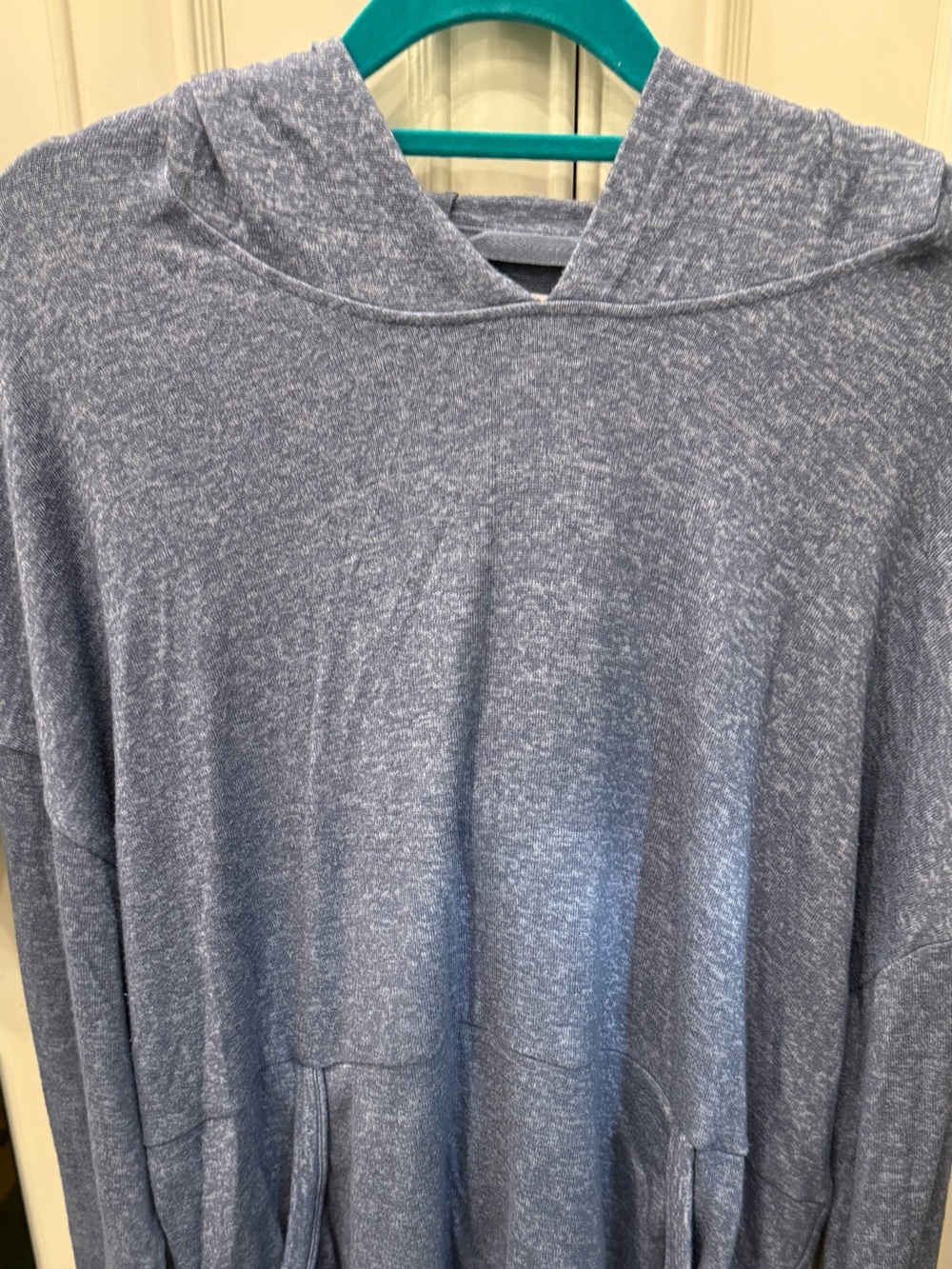 Women’s UGG light weight hoodie with front pocket